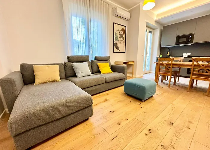 Good Living Roma